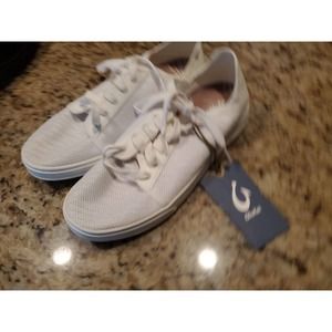 OluKai Women's Pehuea Li White/White Sneaker - 20379-4R4R, White/White SIZE 8.5